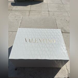 VALENTINO EMPTY BOX